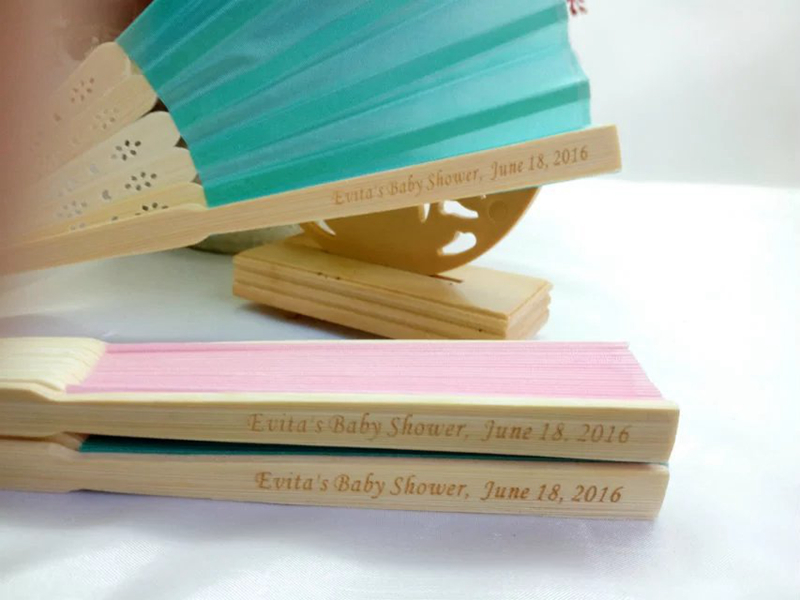 Personalized Silk Fan Cloth Hand Fan Customized Bride Groom039s Name Wedding Gift Wedding Favor5120804