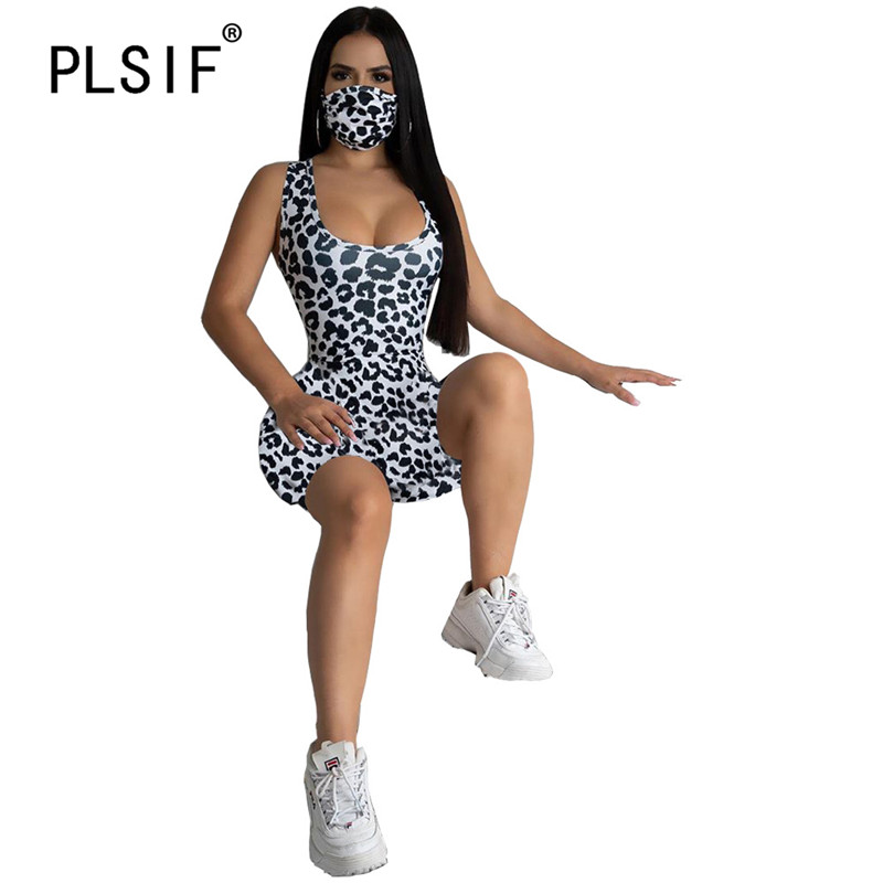 2020 Fashion sexy leopard print lady summer playsuits sexy vest catsuits beach style sports playsuits, Gray
2020 Fashion sexy leopard print lady summer playsuits sexy vest catsuits beach style sports playsuits, Gray