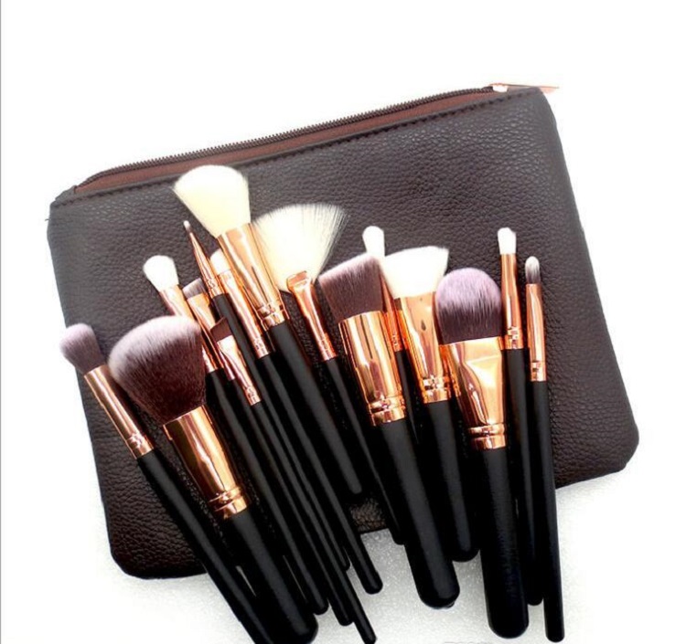 Complete 15-Piece Pro Quality Brush Set + Protective PU Carry Case Makeup Brushes