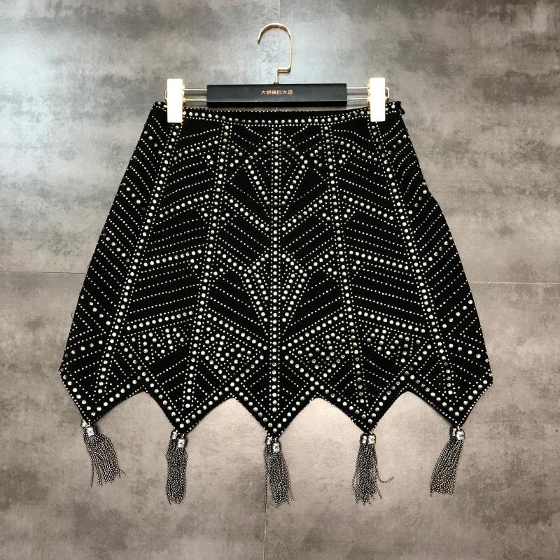 DEAT 2019 New Arrivals Autumn Winter Black Diamonds Tassel Skirt Pattern Hot Drill Chain Fringed Women MH177
DEAT 2019 New Arrivals Autumn Winter Black Diamonds Tassel Skirt Pattern Hot Drill Chain Fringed Women MH177