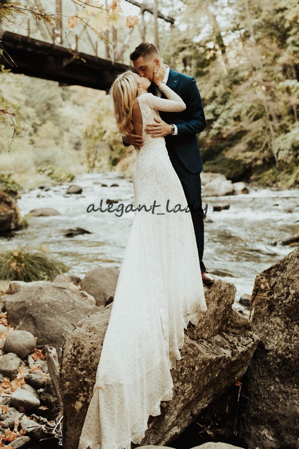 Front Slit Chic Style Bridal Gowns with Long Sleeve 2019 V-neck Vintage Crochet Cotton Lace Bohemian Country Bridal Wedding Dresses