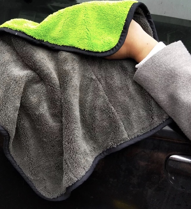 New Size 30*30CM Car Wash Microfiber Towel Car Cleaning Drying Cloth Hemming Car Care Cloth Detailing CarsWash Towel For Toyota (Retail)
New Size 30*30CM Car Wash Microfiber Towel Car Cleaning Drying Cloth Hemming Car Care Cloth Detailing CarsWash Towel For Toyota (Retail)