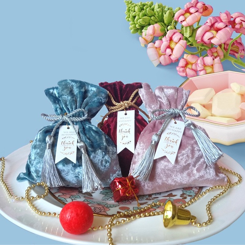 10Pcs/Lot Gold Velvet Candy Box Gift Bags Wedding Birthday Cookie Candy Gift Bags Christmas Boxes for Party Favors
10Pcs/Lot Gold Velvet Candy Box Gift Bags Wedding Birthday Cookie Candy Gift Bags Christmas Boxes for Party Favors