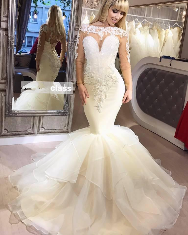 2019 Mermaid Long Sleeve Wedding Dresses Beaded Lace Appliqued Tiered Skirts Wedding Dress Sweep Train Boho Beach Bridal Gowns