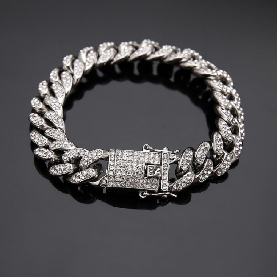Fashion Mens Bracelets 14k Gold Chains Cuban Link Bracelet Punk Hip Hop Jewelry Silver Color Rhinestone Design Men For Gifts, Black
Fashion Mens Bracelets 14k Gold Chains Cuban Link Bracelet Punk Hip Hop Jewelry Silver Color Rhinestone Design Men For Gifts, Black