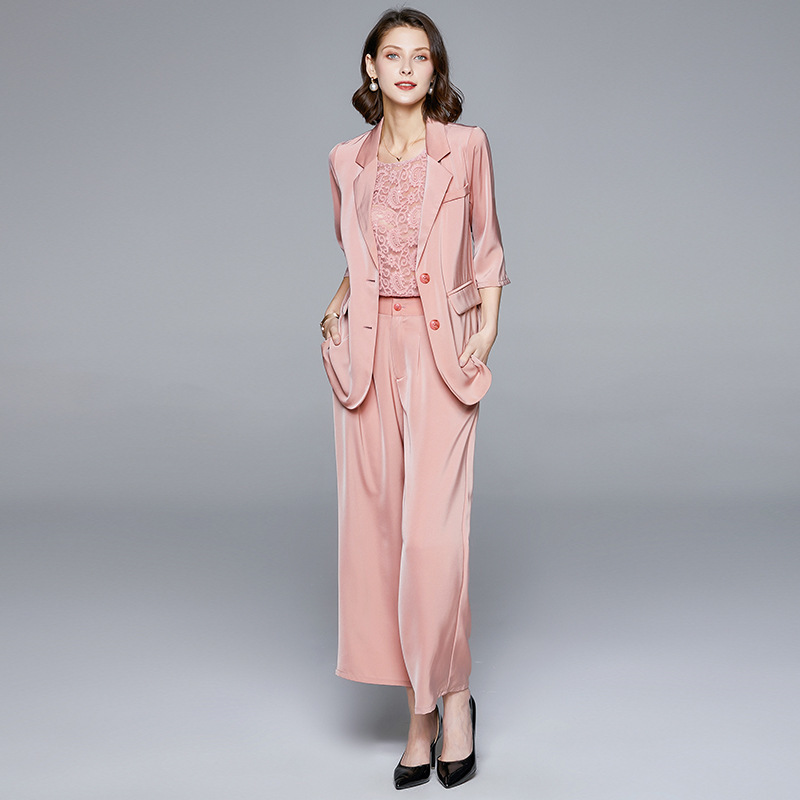 Small suit fashion suit 2020 beautiful pink 7 / 4 sleeve coat lace suspender casual wide leg pants 3-piece set
Small suit fashion suit 2020 beautiful pink 7 / 4 sleeve coat lace suspender casual wide leg pants 3-piece set