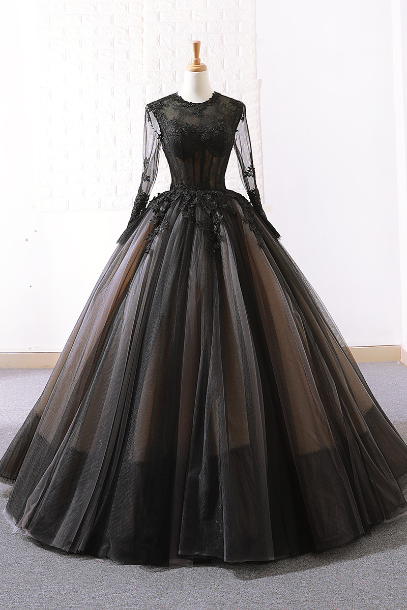 Black Ball Gown Gothic Wedding Dresses 2019 With Long Sleeves Lace Appliques Tulle Floor Length Vintage Bridal Gowns Custom Made, White
Black Ball Gown Gothic Wedding Dresses 2019 With Long Sleeves Lace Appliques Tulle Floor Length Vintage Bridal Gowns Custom Made, White
