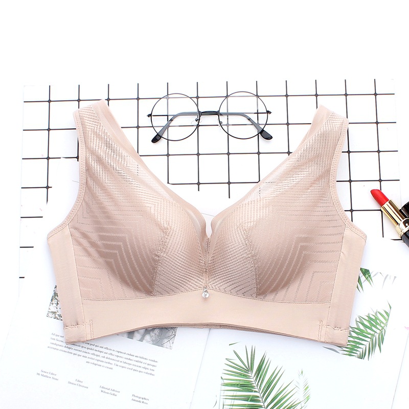 Dark perfume spring and summer new adjustment bra without steel ring gathered beautiful ladies underwear breathable and comforta, Black
Dark perfume spring and summer new adjustment bra without steel ring gathered beautiful ladies underwear breathable and comforta, Black