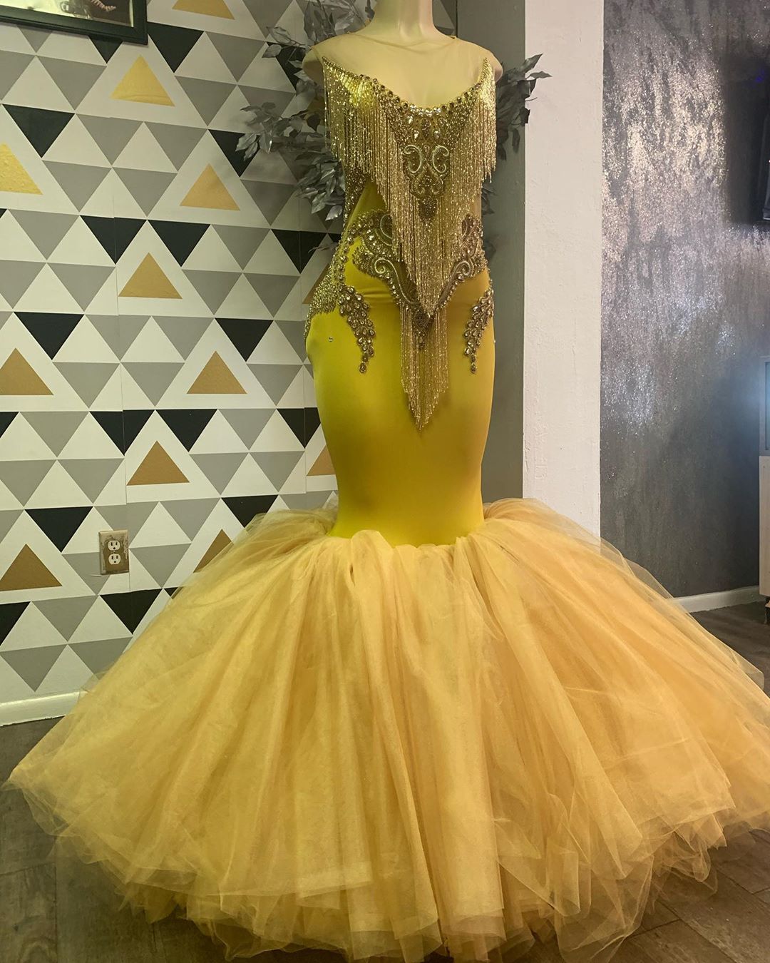 Aso Ebi 2020 Arabic Yellow Luxurious Sexy Evening Dresses Mermaid Beaded Crystals Prom Dresses Tulle Formal Party Second Reception Gowns ZJ4