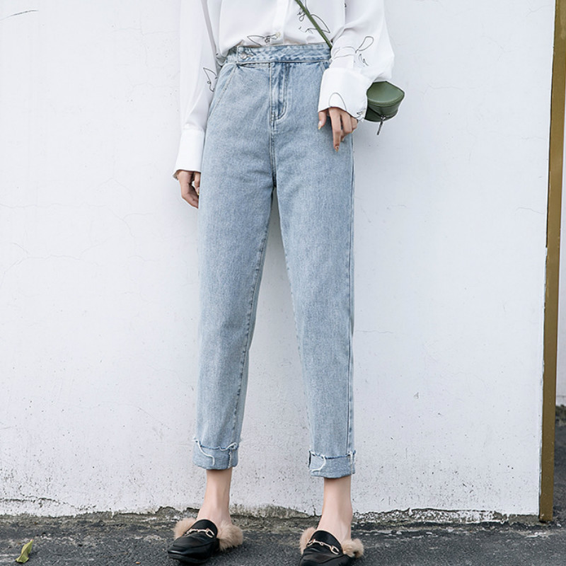 Plus Size Women Ripped Jeans Casual Spring Summer Elasticted Waist Ankle Light Blue Jeans Woman Boyfriend Denim Harem Pants 
Plus Size Women Ripped Jeans Casual Spring Summer Elasticted Waist Ankle Light Blue Jeans Woman Boyfriend Denim Harem Pants