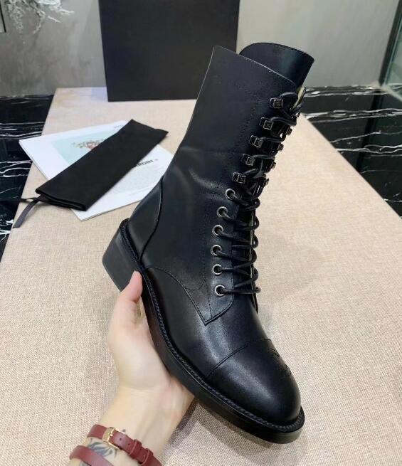 with box 3 colors Fashion and Quality designer shoes Women designer boots Martin Desert Boot black white Burgundy
with box 3 colors Fashion and Quality designer shoes Women designer boots Martin Desert Boot black white Burgundy