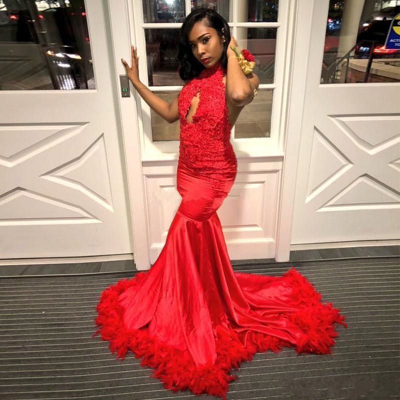 2019 Latest Prom Dresses With Feather Halter Neck Sexy Sleeveless Backless Mermaid Evening Gowns Sweep Train Special Ocn Dress Lz0304