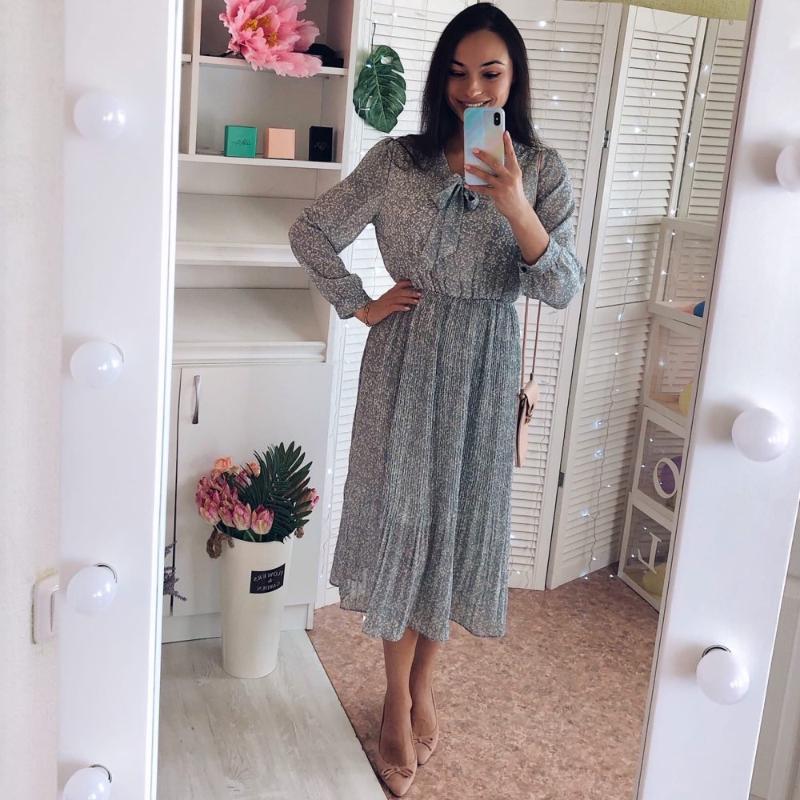 2020 Spring New Small Fresh Floral Chiffon Dress Women' Very Fairy French Retro Student Pleated Dress Women, Black
2020 Spring New Small Fresh Floral Chiffon Dress Women' Very Fairy French Retro Student Pleated Dress Women, Black
