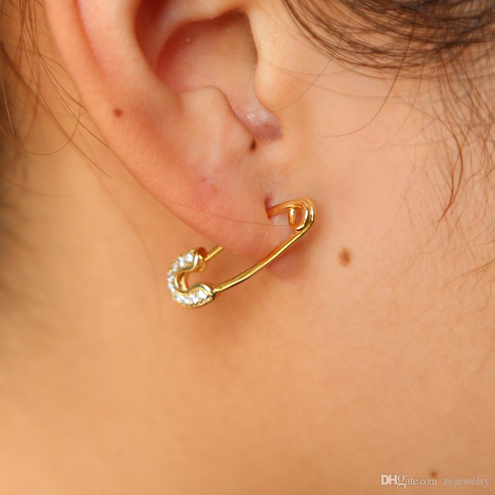2024 New design personality punk style Paper Clip shape Stud Earring delicate cz paved Earrings for cute girl Women charm party Jewelry gift