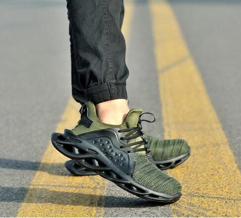 2020 Fashion Breathable Mesh Safety Shoes Men's Lightweight Sneakers Impregnable Steel Toe Soft Anti-Piercing Work Shoes