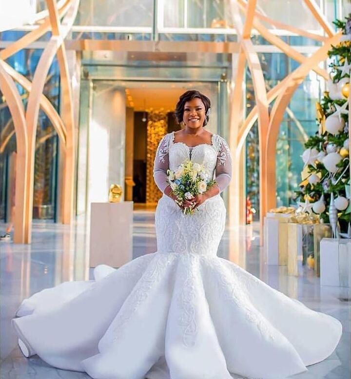 South African Mermaid Wedding Dresses Lace Appliques Plus Size Sheer Long Sleeves Bridal Gowns Satin Sweep Train Wedding Vestidos