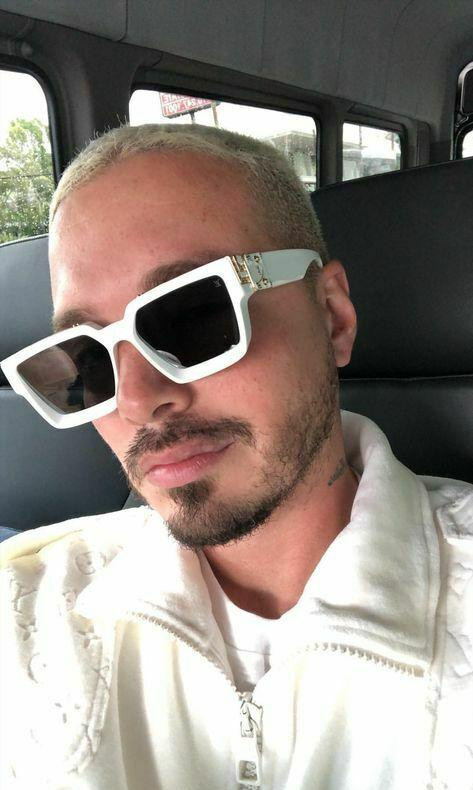 luxury millionaire m96006wn sunglasses full frame vintage designer sunglasses for men shiny gold logo hot sell gold plated top with box
luxury millionaire m96006wn sunglasses full frame vintage designer sunglasses for men shiny gold logo hot sell gold plated top with box