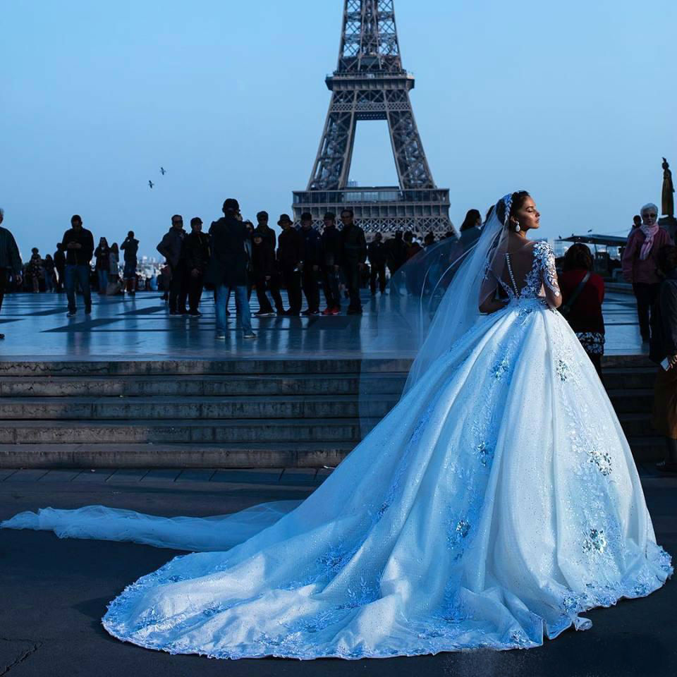 2019 Vintage Wedding Dresses Long Sleeves Ball Gown Lace Appliques Covered Button Bridal Gowns Plus Size Wedding Dress vestido de novia