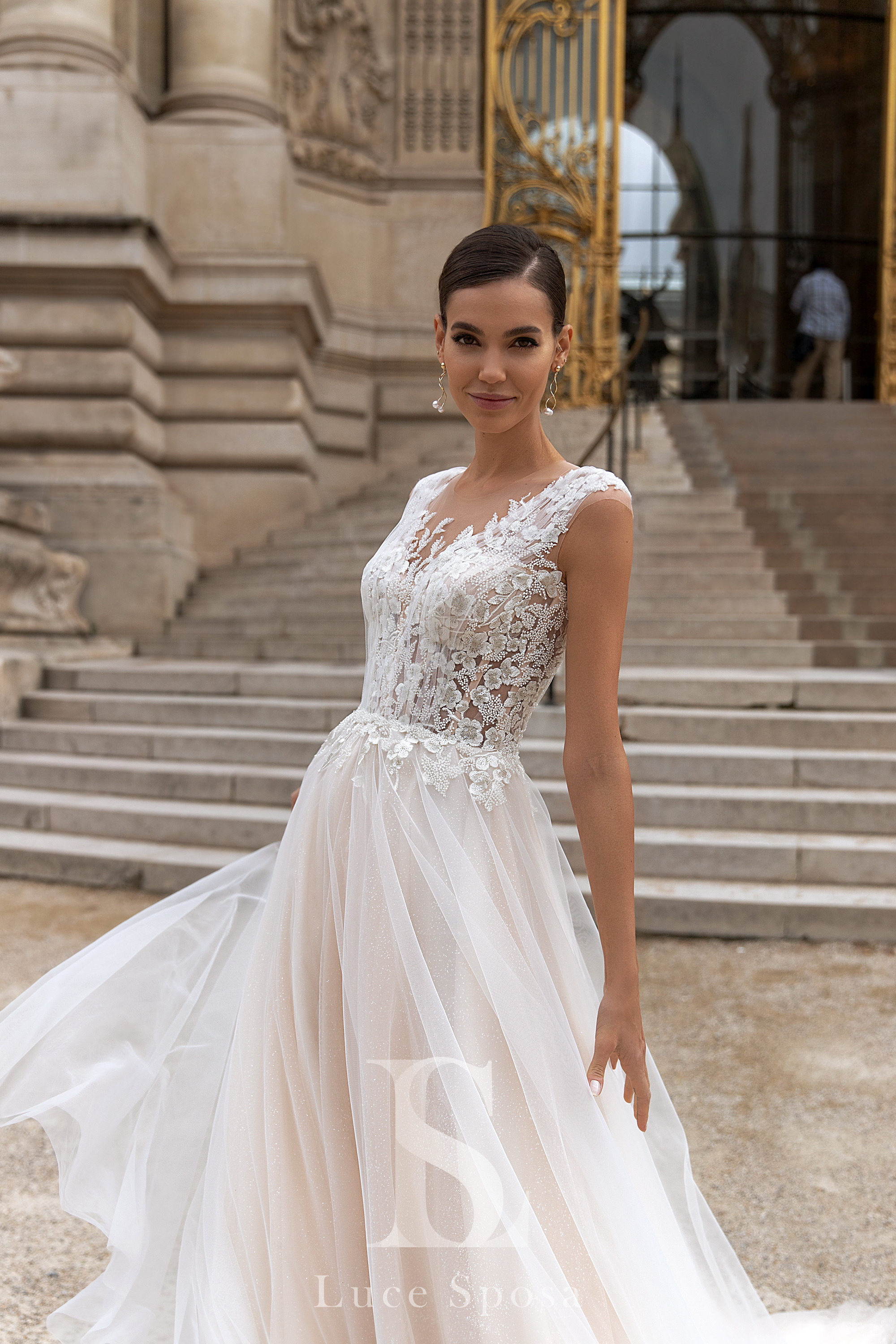 fashion wedding dresses sexy v neck lace appliques bridal gowns sweep train beach wedding dress robes de marie