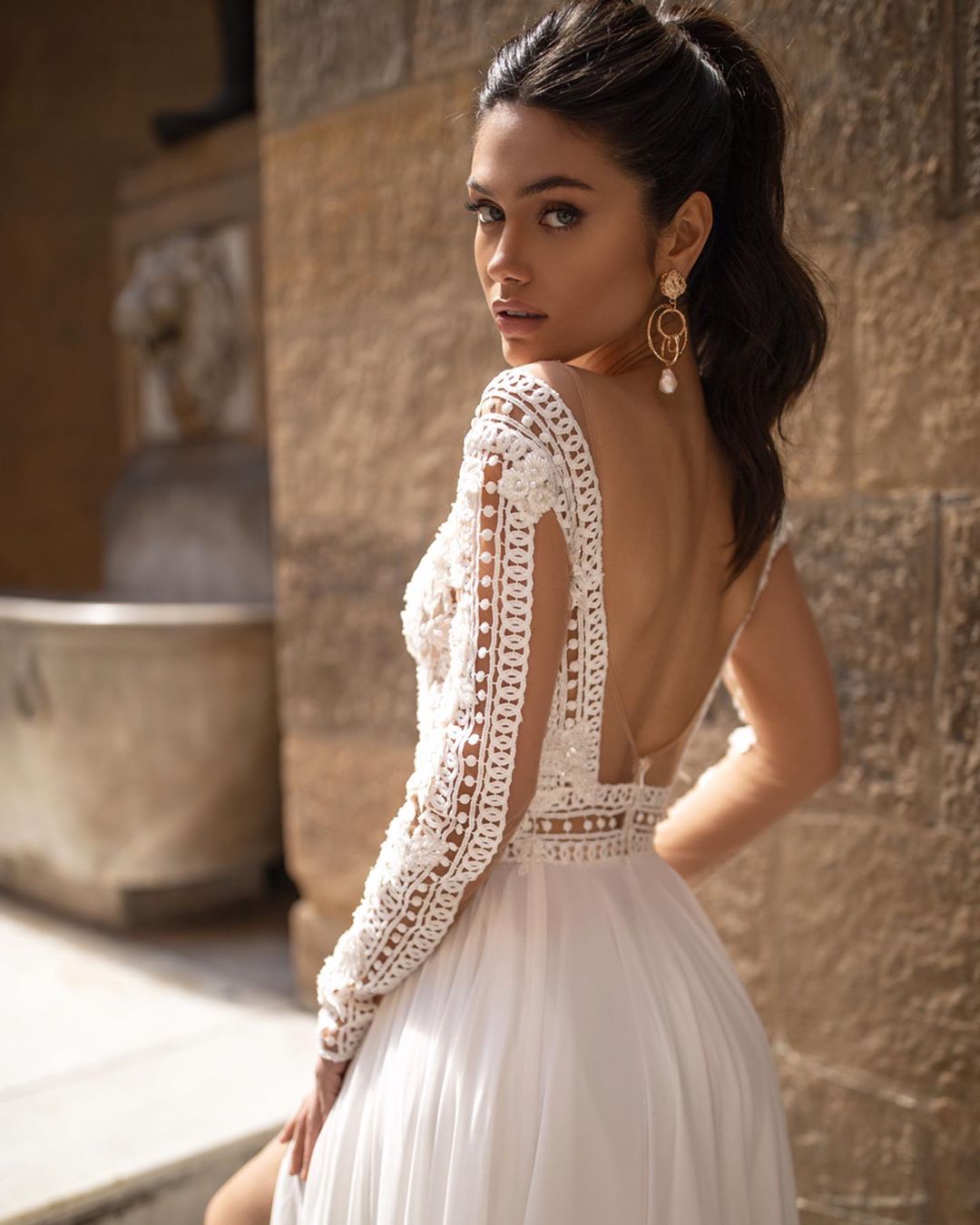 Backless Stylish Lace Beach Wedding Dresses Sheer Deep V Neck Long Sleeves Bridal Gowns A Line Side Split Chiffon Robe De Marie
