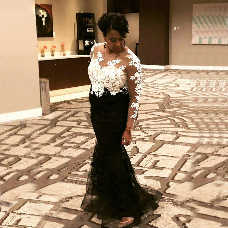 Lace Stylish Mermaid Evening Dresses Sheer Neck Long Sleeves Beaded Prom Gowns Floor Length Plus Size Formal Dress