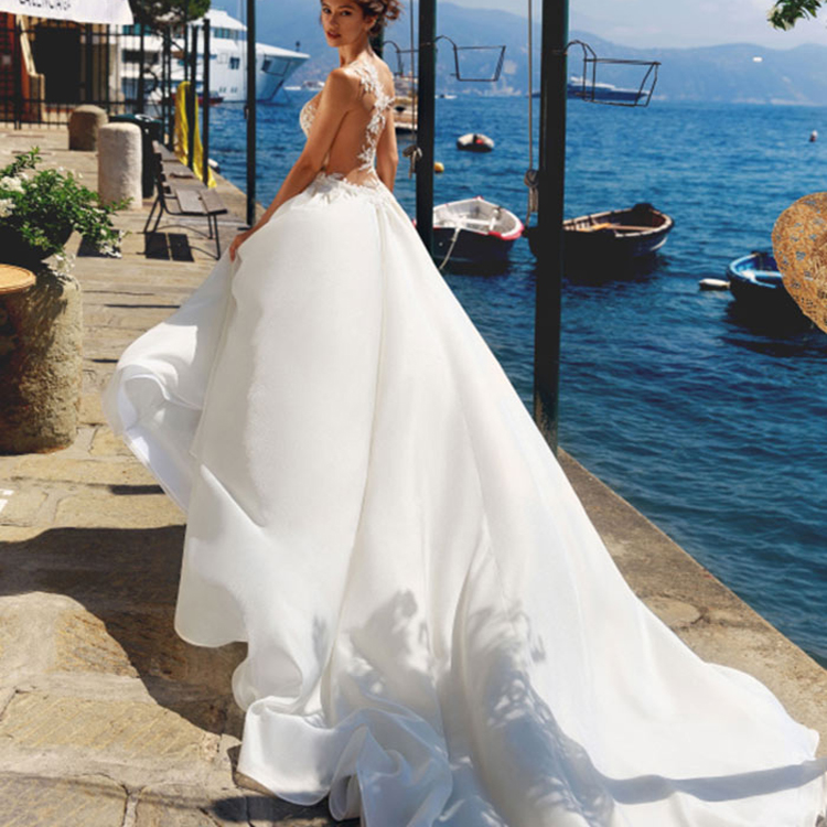 New Pink Beach Country Wedding Dresses Strapless Neck A Line Lace Applique Satin Sweep Train Bridal Gowns