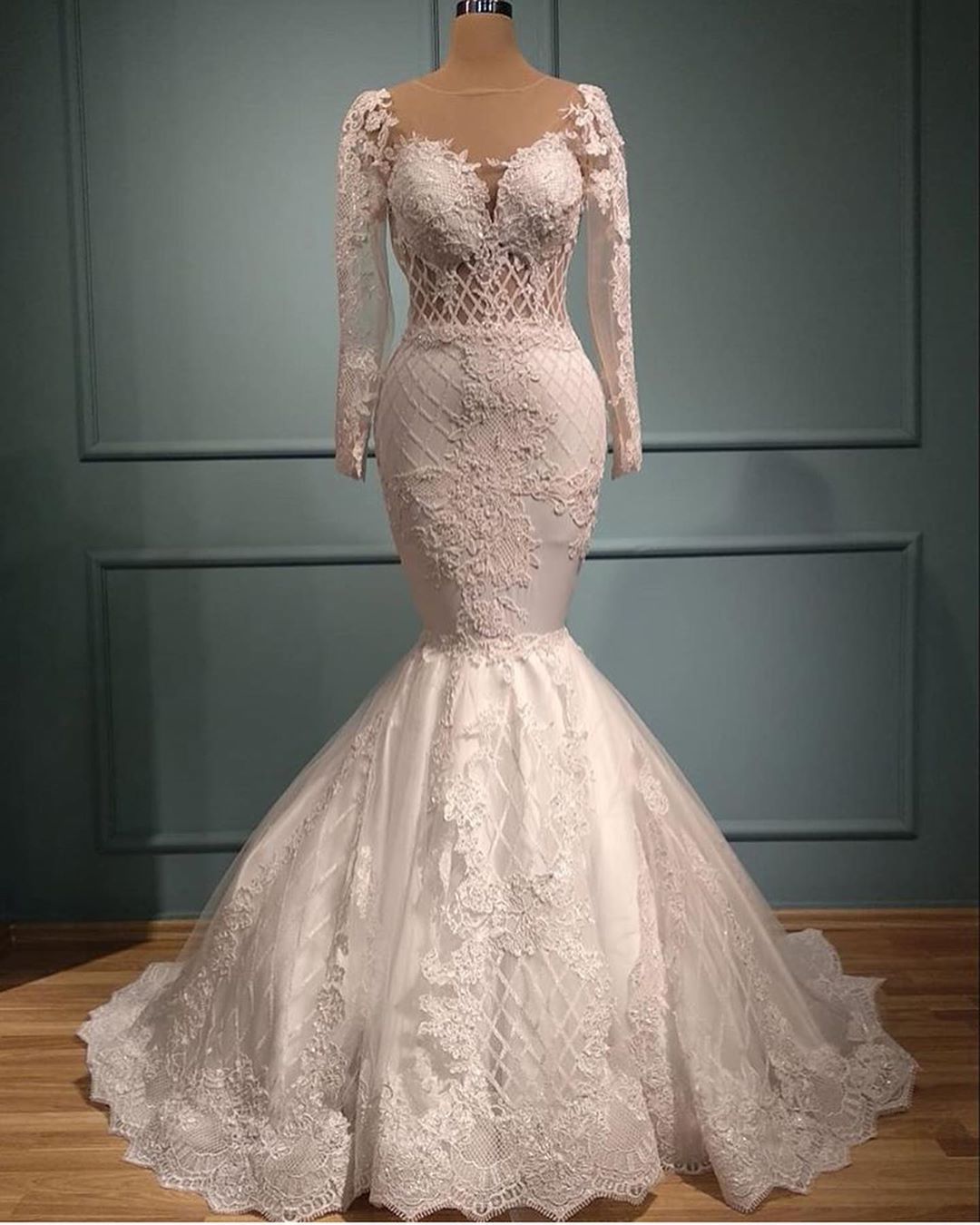 Gorgeous Mermaid Lace Wedding Dresses With Detachable Train Bateau Neck Beaded Long Sleeves Bridal Gowns Plus Size Vestidos De Nnovia