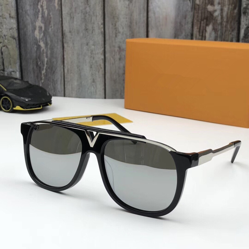 MASCOT Sunglasses Popular Retro Vintage Z0936E Men Sunglasses Shiny Gold Summer Style Laser Gold Plated Come With Case
MASCOT Sunglasses Popular Retro Vintage Z0936E Men Sunglasses Shiny Gold Summer Style Laser Gold Plated Come With Case