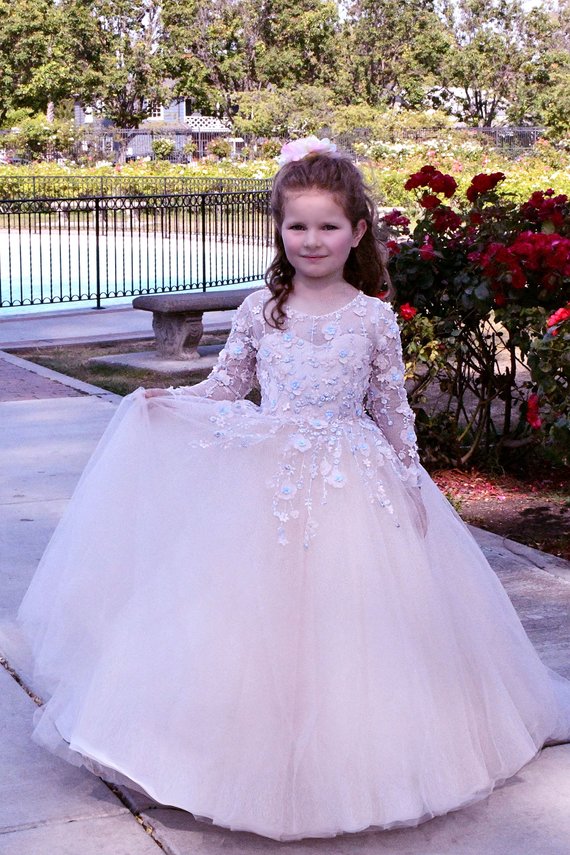 Princess Flower Girl Dresses Jewel Neck Lace Appliqued Beads Long Sleeves A Line Girls Pageant Dress With Free Petticoat Kids Formal Gowns