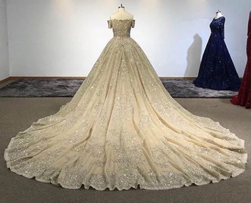 Luxury Dubai Ball Gown Weeding Dresses Bling Bling Off Shoulder Sequins Bridal Gowns Plus Size Puffy Backless Sweep Train Wedding Dress