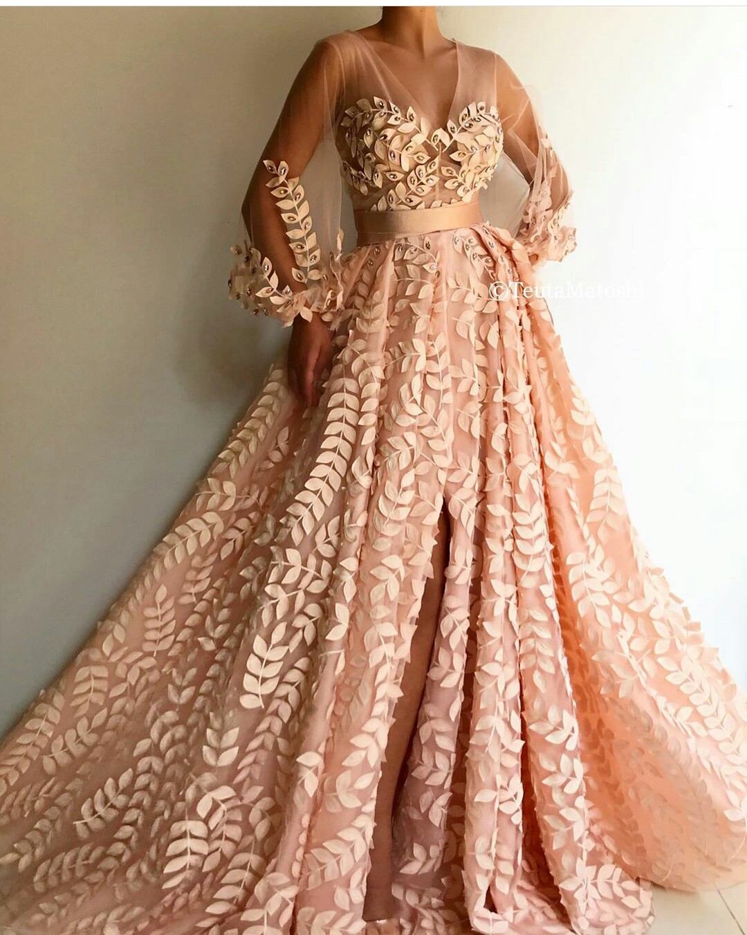 2020 Crystal Evening Dresses Tulle V Neck A Line Sweep Train Appliqued Long Sleeve Prom Dress Custom Made High Split Robes De Soirée