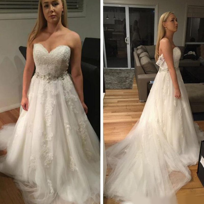 odest Design Vintage Sweetheart Neckline A Line Wedding Dress Lace Appliques Crystals Beading Tulle Custom Made Wedding Dresses