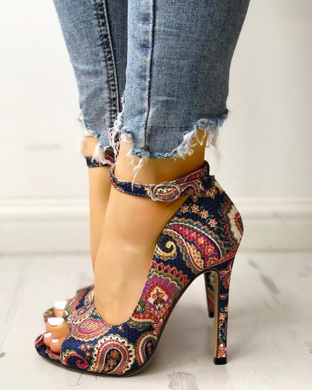 Classic new Woman printing Sandals High Heels Pumps Sandals Fashion Summer Sexy Ladies Increased Stiletto Super Peep Toe
Classic new Woman printing Sandals High Heels Pumps Sandals Fashion Summer Sexy Ladies Increased Stiletto Super Peep Toe