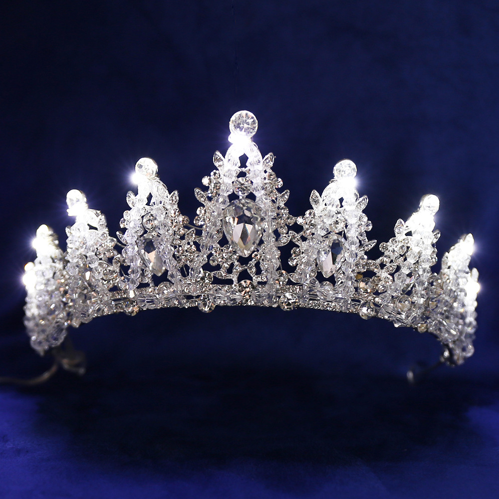 Lighting Baroque Beautiful Crown Bride Gold Ladies Jewelry Diamond Crowns Bride Wedding Accessories Crown European Style Retro Palace Crown