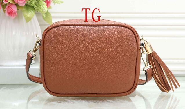 New Style High quality womens Fashion Women Leather Tassel Soho Bag Disco Shoulder Bag Purse handbags with Dust bag, Red model 1
New Style High quality womens Fashion Women Leather Tassel Soho Bag Disco Shoulder Bag Purse handbags with Dust bag, Red model 1