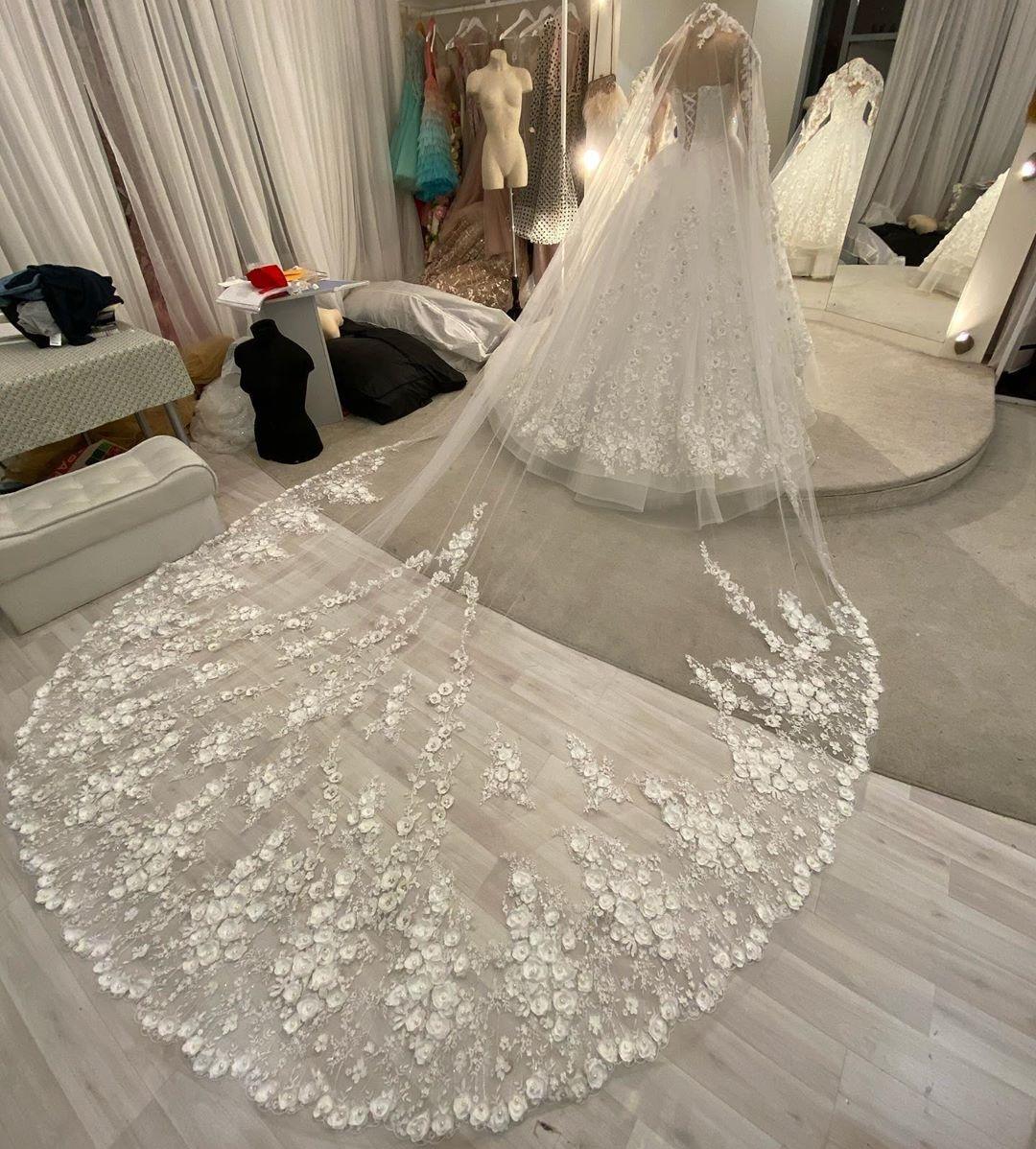 one layer beaded 3m long cathedral wedding veils with 3d applique soft tulle one layer bridal veil wedding accessories with comb