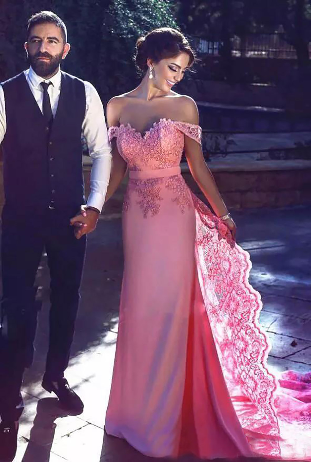 Elegant Lace Sweep Train Prom Dresses Pink Sexy Off The Shoulder Mermaid Evening Gowns Water Cocktail Formal Party Dress Cheap