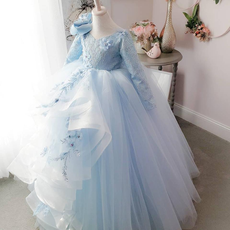 elegant backless lace flower girl dresses with long sleeves and bow tiers vintage pageant gown f054