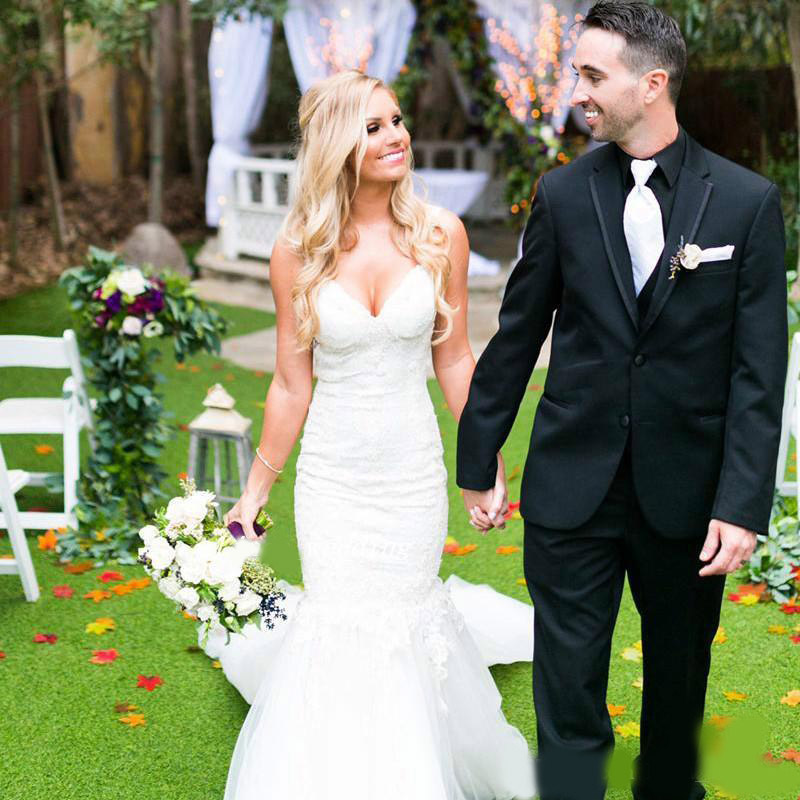2020 High Quality Lace Appliqued Mermaid Wedding Dress Pleated Tulle Long Bridal Gown Plus Size Custom Made