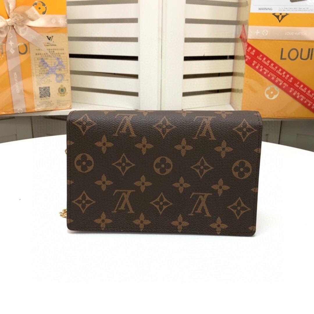 318J Portable Female Shoulder Bucket Woman New Fashion Bag Genuine Leather Handbag His Lady Package Printing Lock A Designer Shoulder Bag
318J Portable Female Shoulder Bucket Woman New Fashion Bag Genuine Leather Handbag His Lady Package Printing Lock A Designer Shoulder Bag