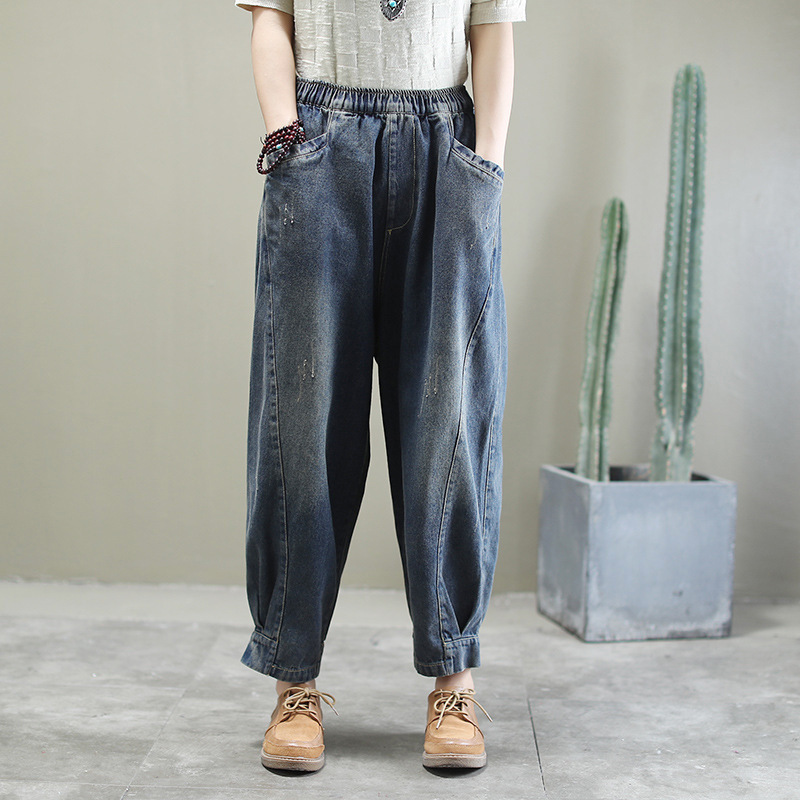 2020 Spring Loose ripped jeans for women woman Casual Women's snow wash Denim Ankle-lenght pants female with elastic waist Z2, Blue haze
2020 Spring Loose ripped jeans for women woman Casual Women's snow wash Denim Ankle-lenght pants female with elastic waist Z2, Blue haze