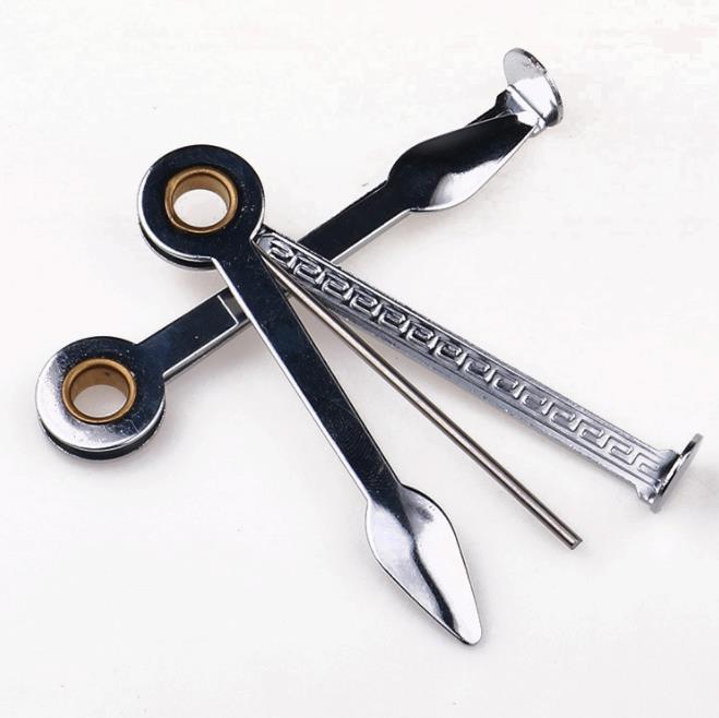 Hot-selling small-sized clean pipe knife with metal pressure bar scraper and needle-in-one three-in-one cigarette knife on foreign trade pla
Hot-selling small-sized clean pipe knife with metal pressure bar scraper and needle-in-one three-in-one cigarette knife on foreign trade pla