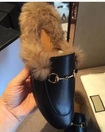 2019WITH ROSE Genuine leather loafers Fur Muller slipper with buckle Fashion women Princetown Men Casual Fur Mules Flats New Free shipping
2019WITH ROSE Genuine leather loafers Fur Muller slipper with buckle Fashion women Princetown Men Casual Fur Mules Flats New Free shipping