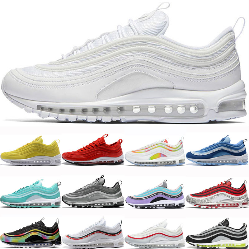 Fashion Triple Black White Running shoes for Men Women Top Quality Overbranding Blue UNDEFEATED Have a Day Iridescent Trainer Sport Sneakers, Rainbow
Fashion Triple Black White Running shoes for Men Women Top Quality Overbranding Blue UNDEFEATED Have a Day Iridescent Trainer Sport Sneakers, Rainbow