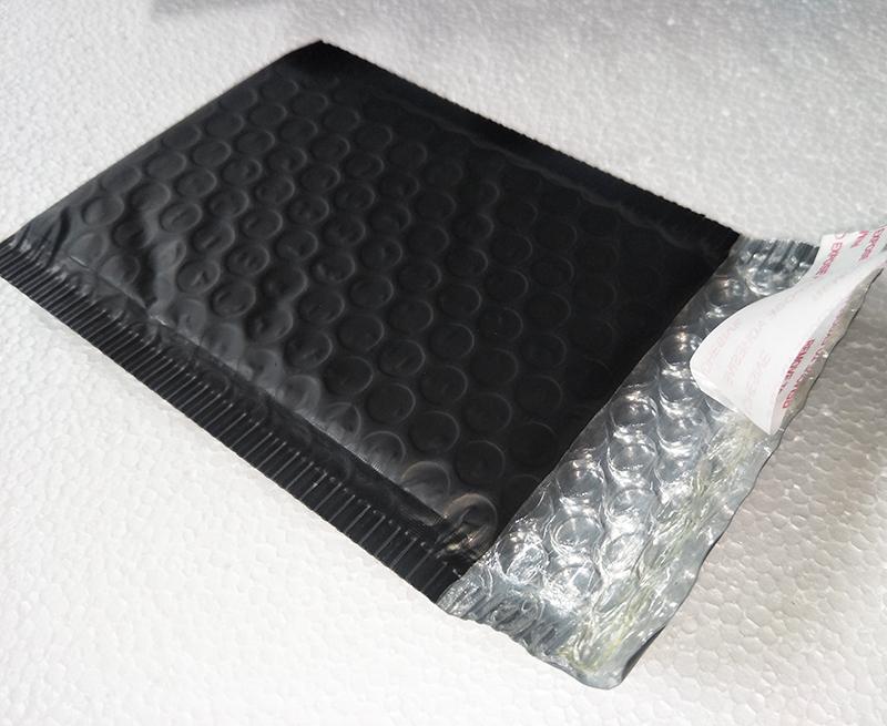 100pcs 110*130mm Matte Black Bubble Envelopes Bags Mailers Padded Shipping Envelope With Bubble Mailing Aluminum foil bags