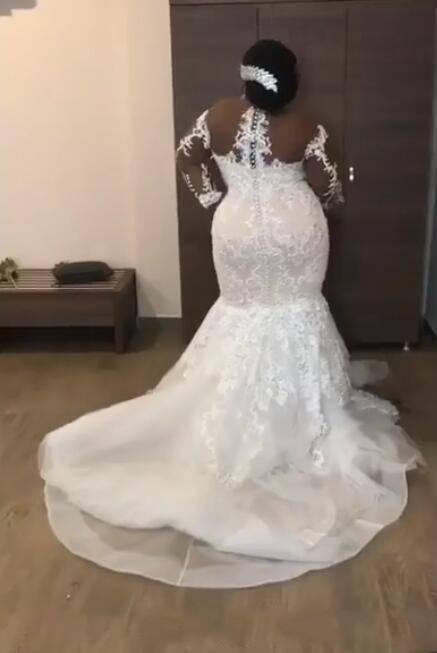 2019 African Plus Size Mermaid Cheap Wedding Dresses Off Shoulder Sheer Neck Lace Appliques Beaded Long Sleeves Court Train Bridal Gowns