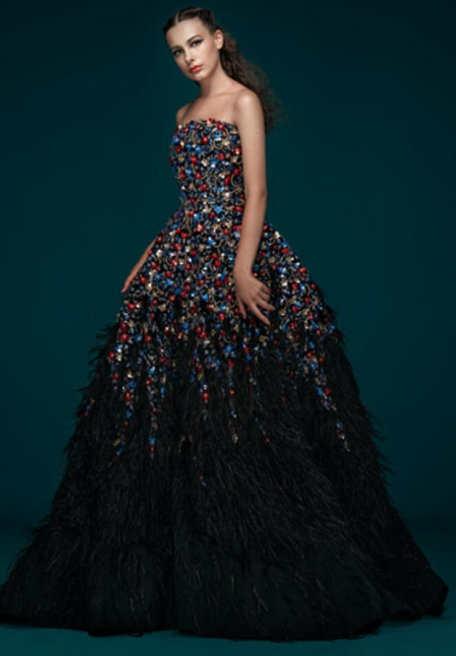 Black Feather Prom Dresses Strapless A Line Luxury Colorful Crystal Sleeveless Sweep Train Elegant Evening Dress Vestidos De Quinceañera