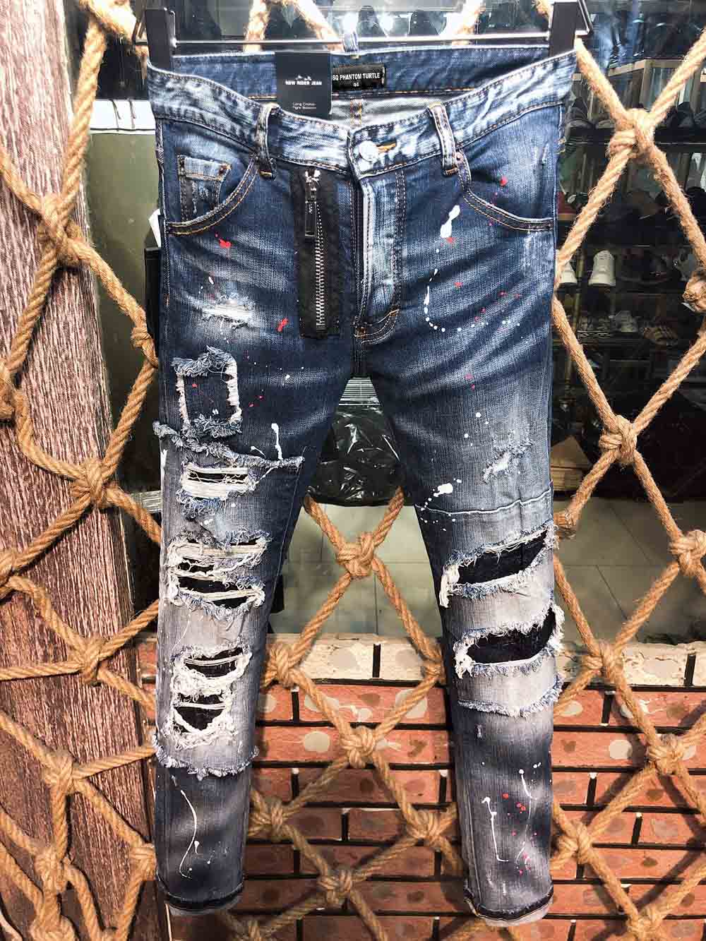 DSQ PHANTOM TURTLE Classic Fashion Man Jeans Hip Hop Rock Moto Mens Casual Design Ripped Jeans Distressed Skinny Denim Biker DSQ Jeans 6933, Blue
DSQ PHANTOM TURTLE Classic Fashion Man Jeans Hip Hop Rock Moto Mens Casual Design Ripped Jeans Distressed Skinny Denim Biker DSQ Jeans 6933, Blue