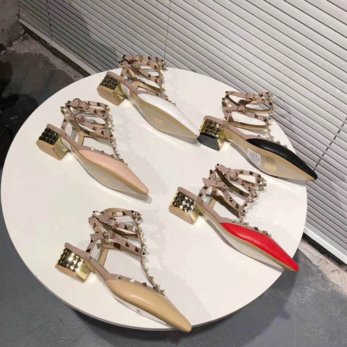 Branded Luxury designer Women's Sandals Shoes,Mid heels Lady's Shoes,high quality Rivets Decorated Dress Pointed toe size 34-41, Black
Branded Luxury designer Women's Sandals Shoes,Mid heels Lady's Shoes,high quality Rivets Decorated Dress Pointed toe size 34-41, Black