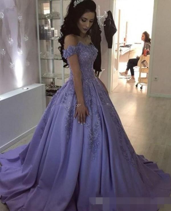 2020 Lavender Prom Dresses Lace Applique Off the Shoulder Beaded Satin Custom Made Evening Gowns Celebrity Formal Occasion Wear